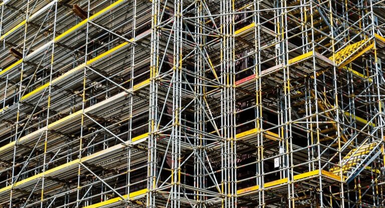 Vendita, noleggio e installazione di ponteggi (anche usati)
